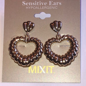 Mix It Gold Tone Dangling Hearts Retro Boho Earrings